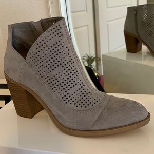Dolce Vita Booties, Gray, Size 8